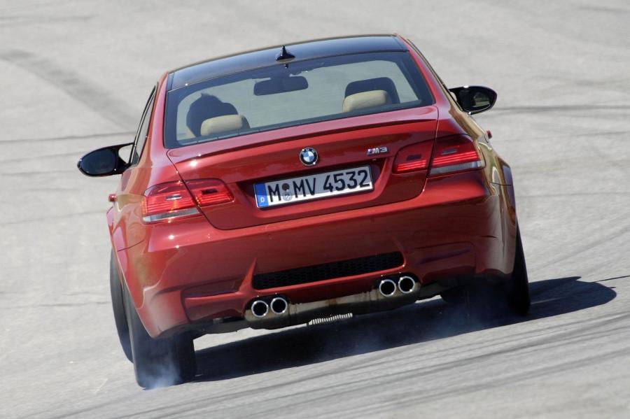  BMW M3 2008 года  (фото 216 из 219)